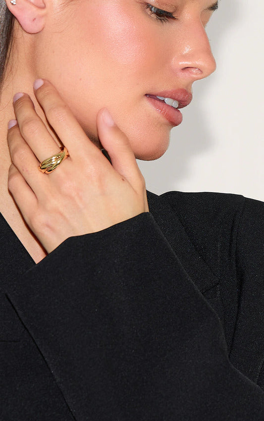 Gold Knot Twist Ring